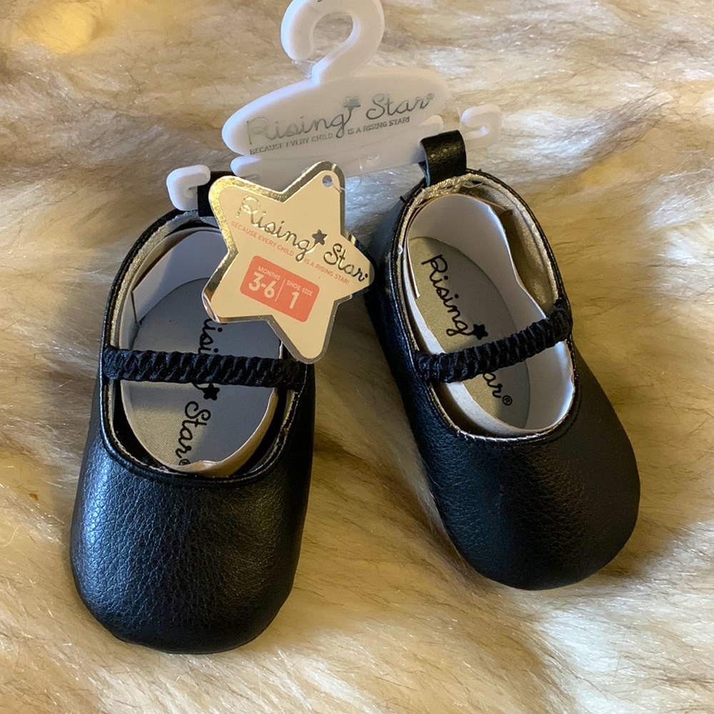 Dress shoes